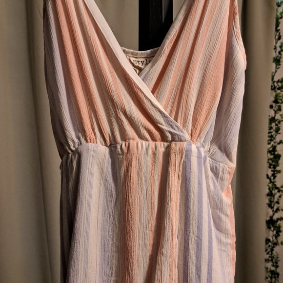 Romper - Picture 1 of 4